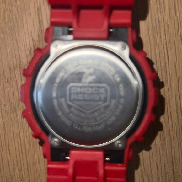 COPY - Like new G Shock Casio watch. Needs battery - Picture 2 of 2